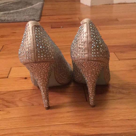 Iridescent rhinestone golden shoes in Great shape! - Picture 4 of 7